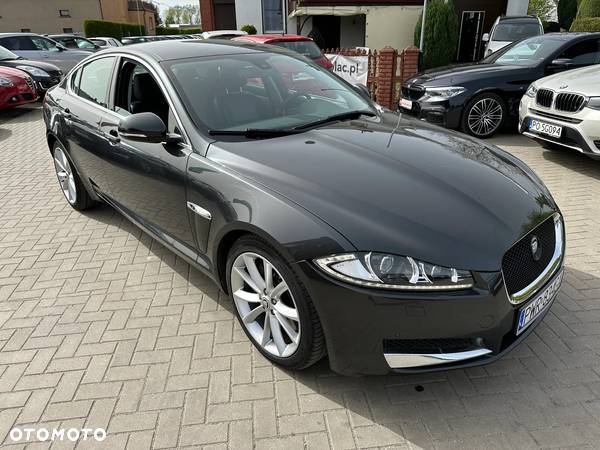 Jaguar XF - 2