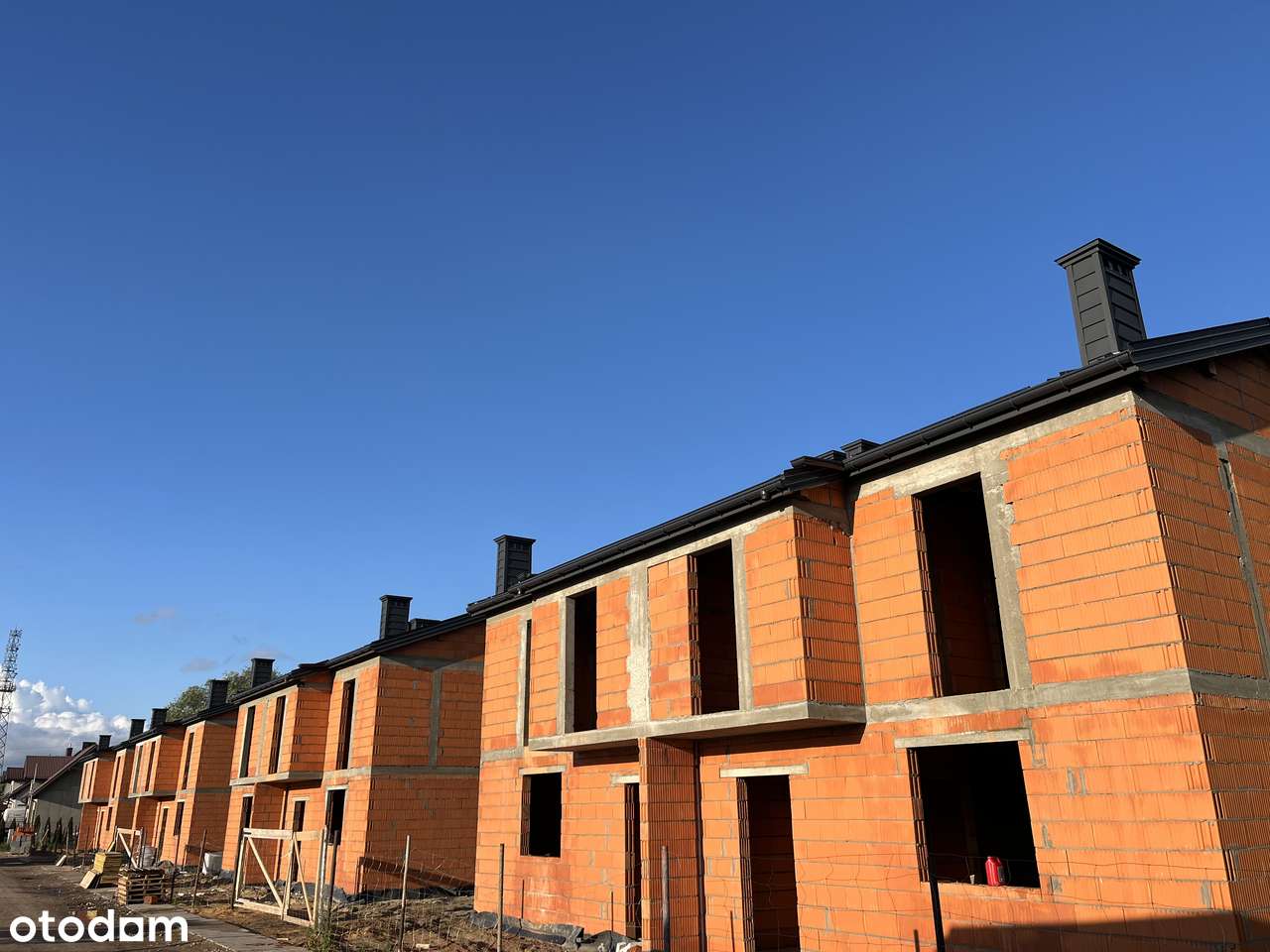 Ogródek 100m2 funkcjonalny układ, 2mp. Elegancki budynek, kanalizacja