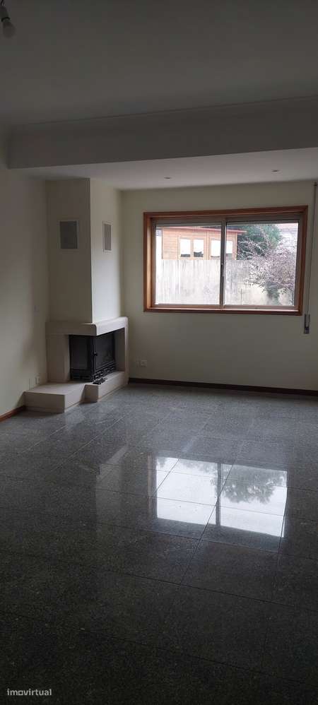 T3 Corujeira com Box e arrumos-1