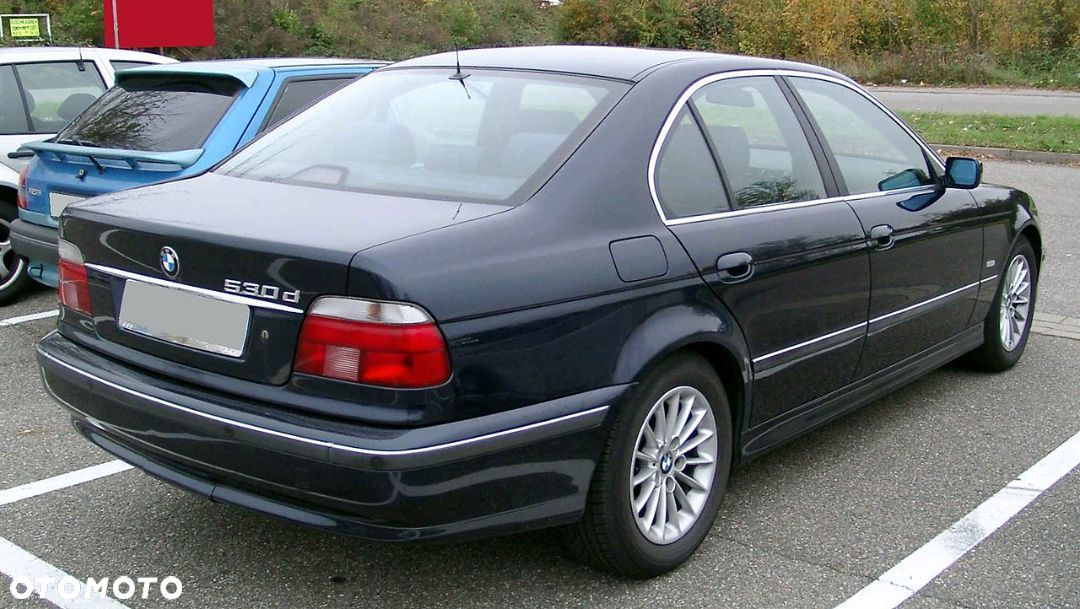 SZYBA DRZWI BOCZNA LEWY LEWA TYL BMW 5-E39 SEDAN SLASK WYSYLKA VAT - 1