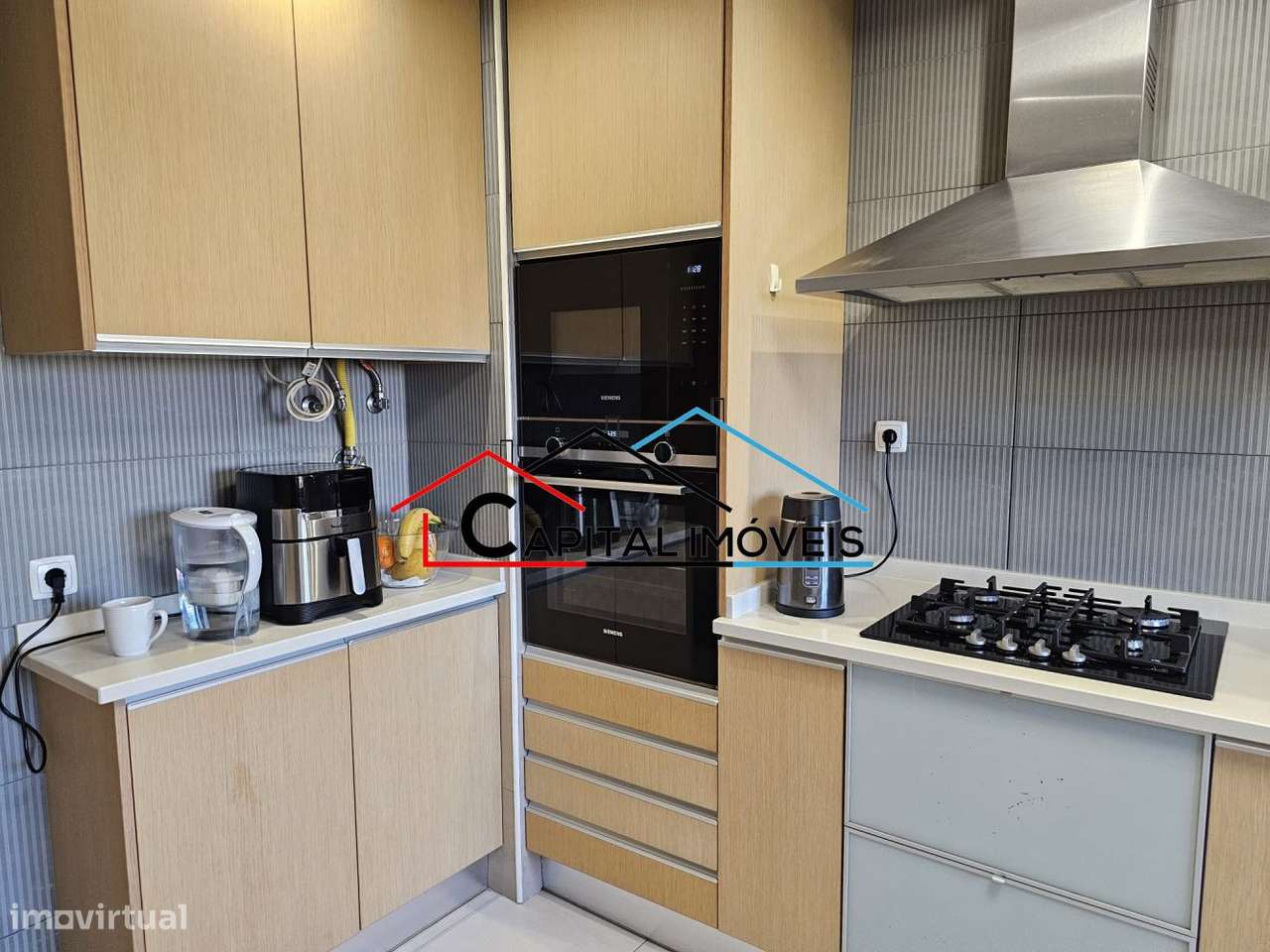 Apartamento T3 com suíte, varandas, garagem e arrecadação-1