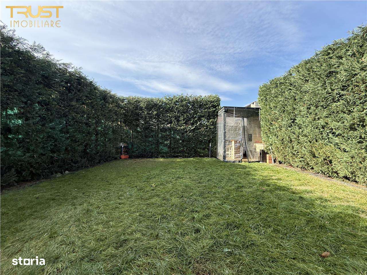 Duplex cu 4 camere l Sub Cetate l 165 MP Curte-12