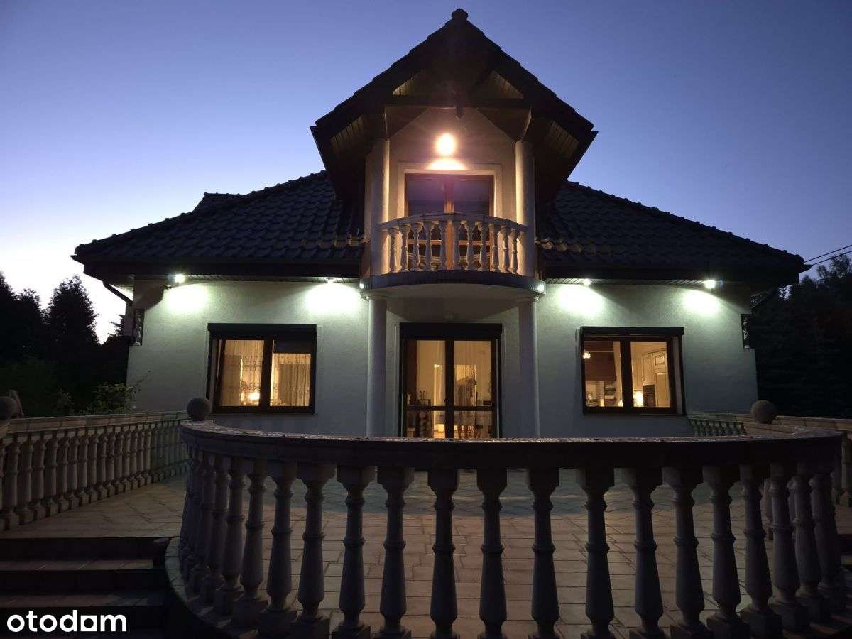 Dom wolnostojący w pięknej okolicy-16