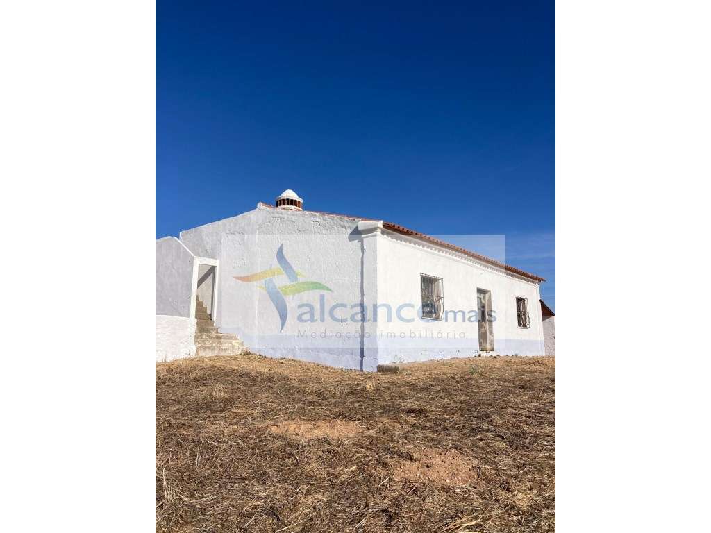 Herdade com 814hectares no Baixo Alentejo / Moura / Fronteira com E...-13