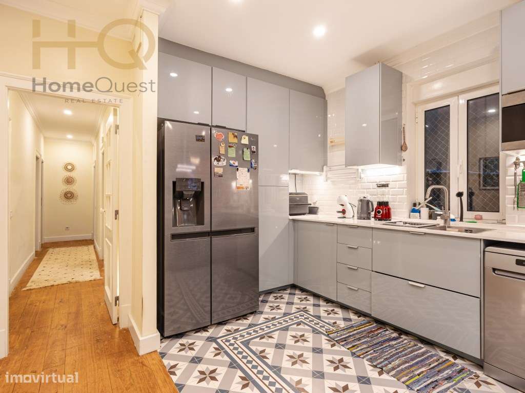 Apartamento T5 à venda em Arroios com 200 m2-12