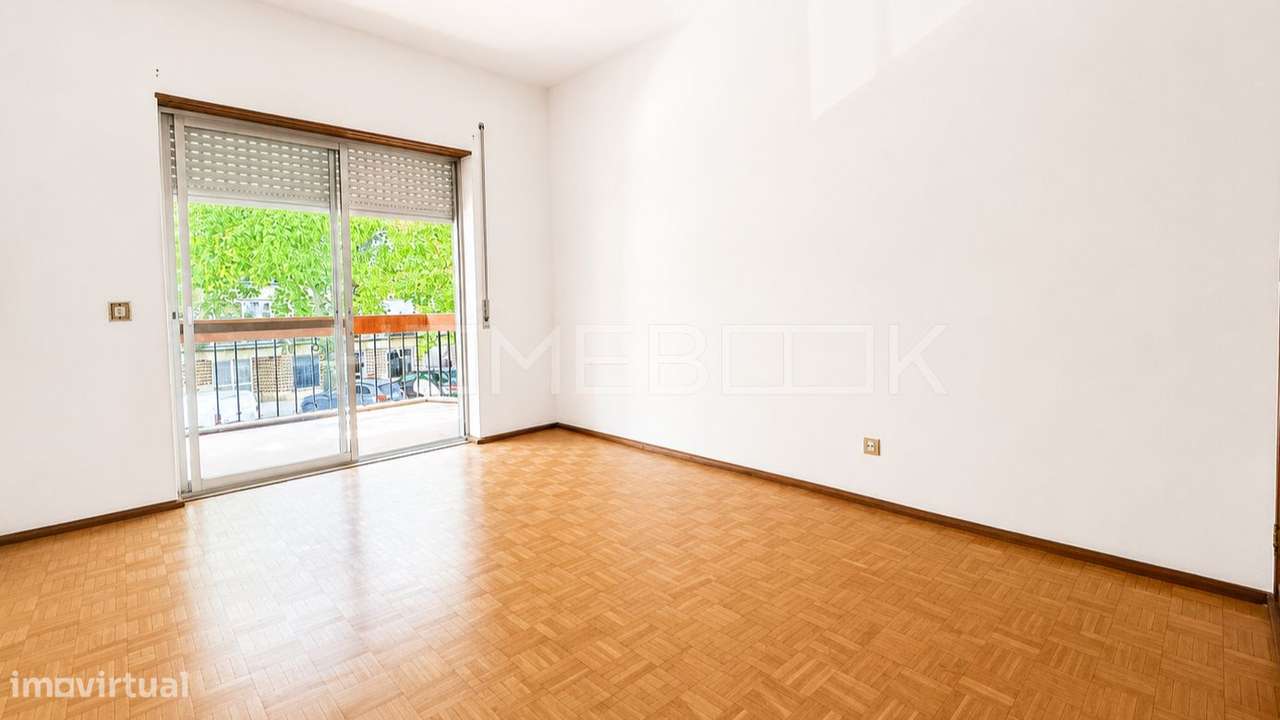 Apartamento T3  em Setúbal com varanda-25
