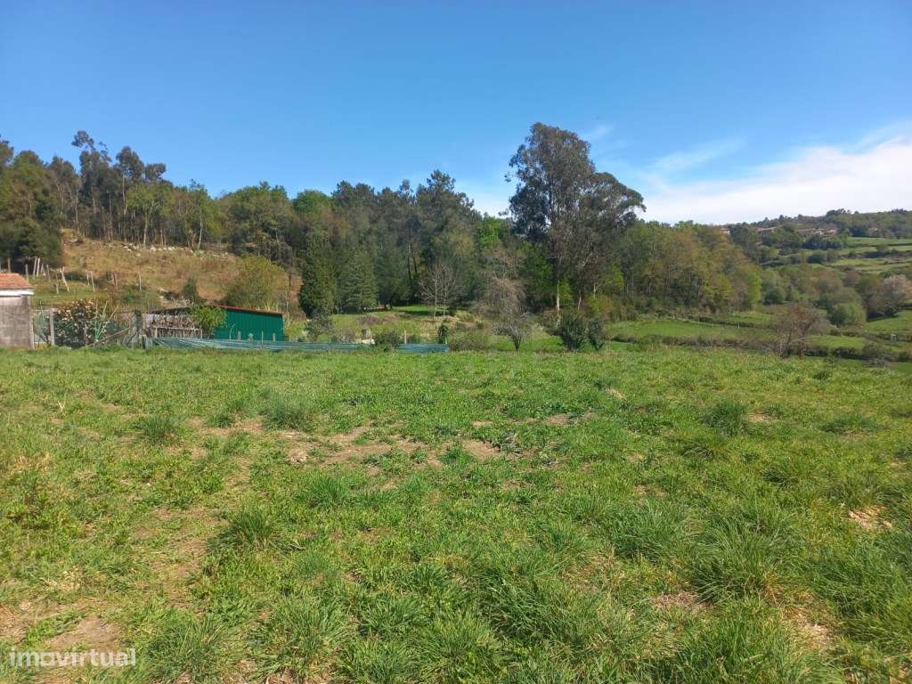 Casa para restauro em Bico-14