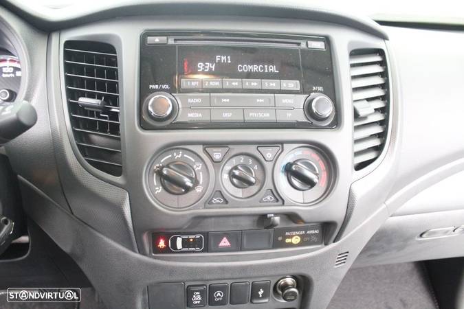 Mitsubishi L200 2.3 DI-D CD Invite 2WD - 18