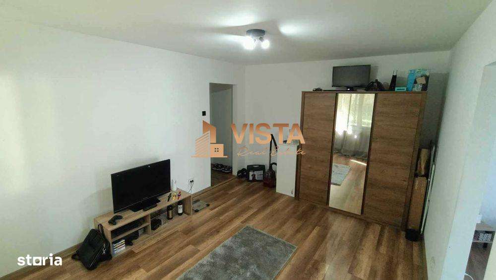 Apartament renovat cu 2 camere la parter, Astra, Brasov - Imagine principală: 1/8