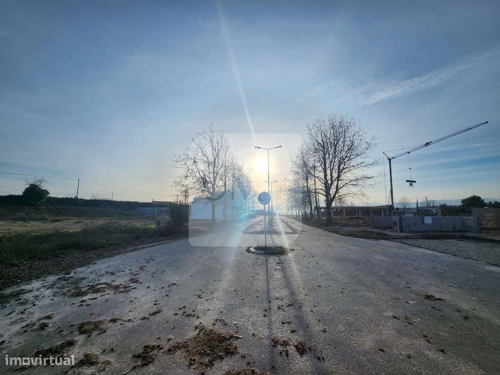 Lote com Projeto Aprovado para Moradia Unifamiliar - Grande imagem: 4/7