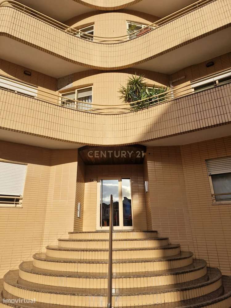 Apartamento T2 com Varanda em Rio Tinto, Gondomar - Grande imagem: 4/38