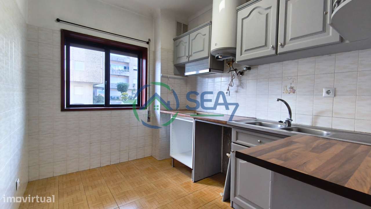 Apartamento T2 na praia da Amorosa, Chafé-5
