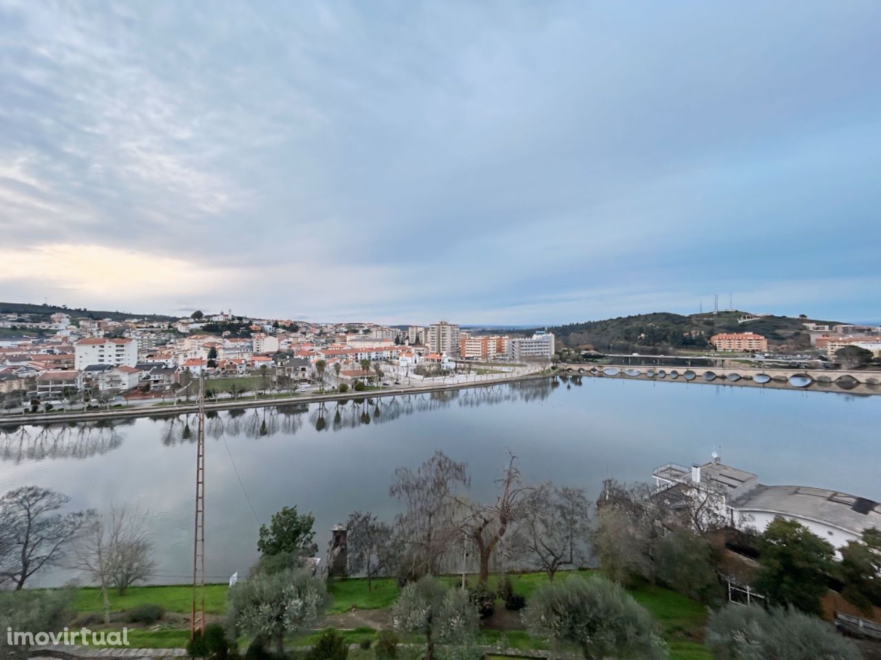 Apartamento T3 com vista sobre o Rio Tua