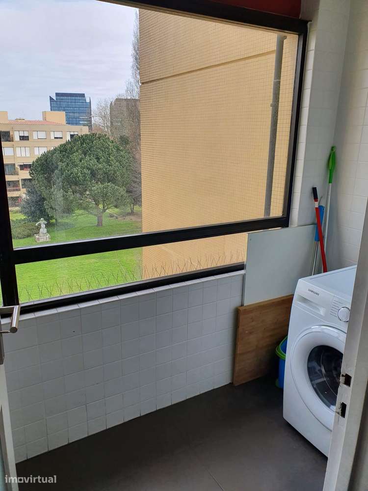 REF#4246 - T3 C/Garagem & Arrumos – À Avenida da Boavista, Porto-23