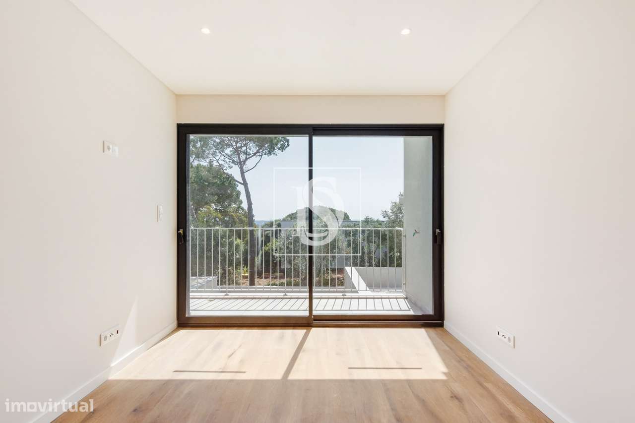 Viva o Conforto e a Elegância num Refúgio Exclusivo em Leceia-7