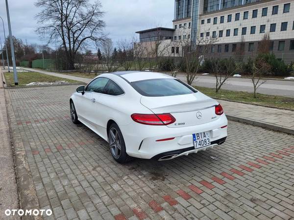 Mercedes-Benz Klasa C 300 4MATIC 9G-TRONIC - 4