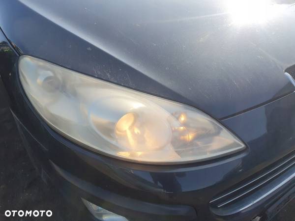 Reflektor prawy lampa prawa Peugeot 407 - 1