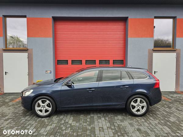 Volvo V60 D3 Geartronic Momentum - 17