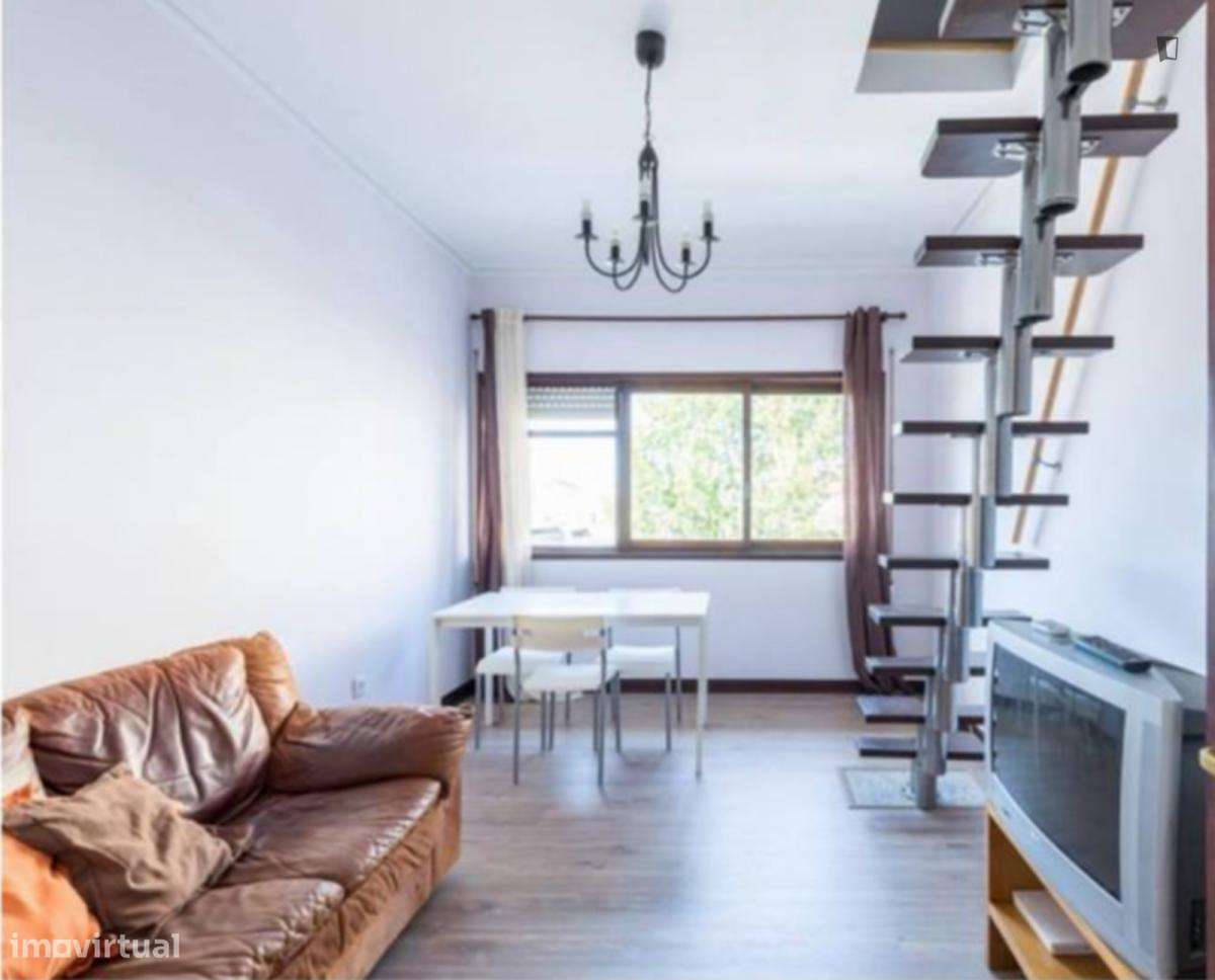 Quarto - localizado em Paranhos Porto - Grande imagem: 4/10