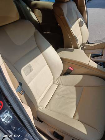 BMW Seria 5 520d - 26