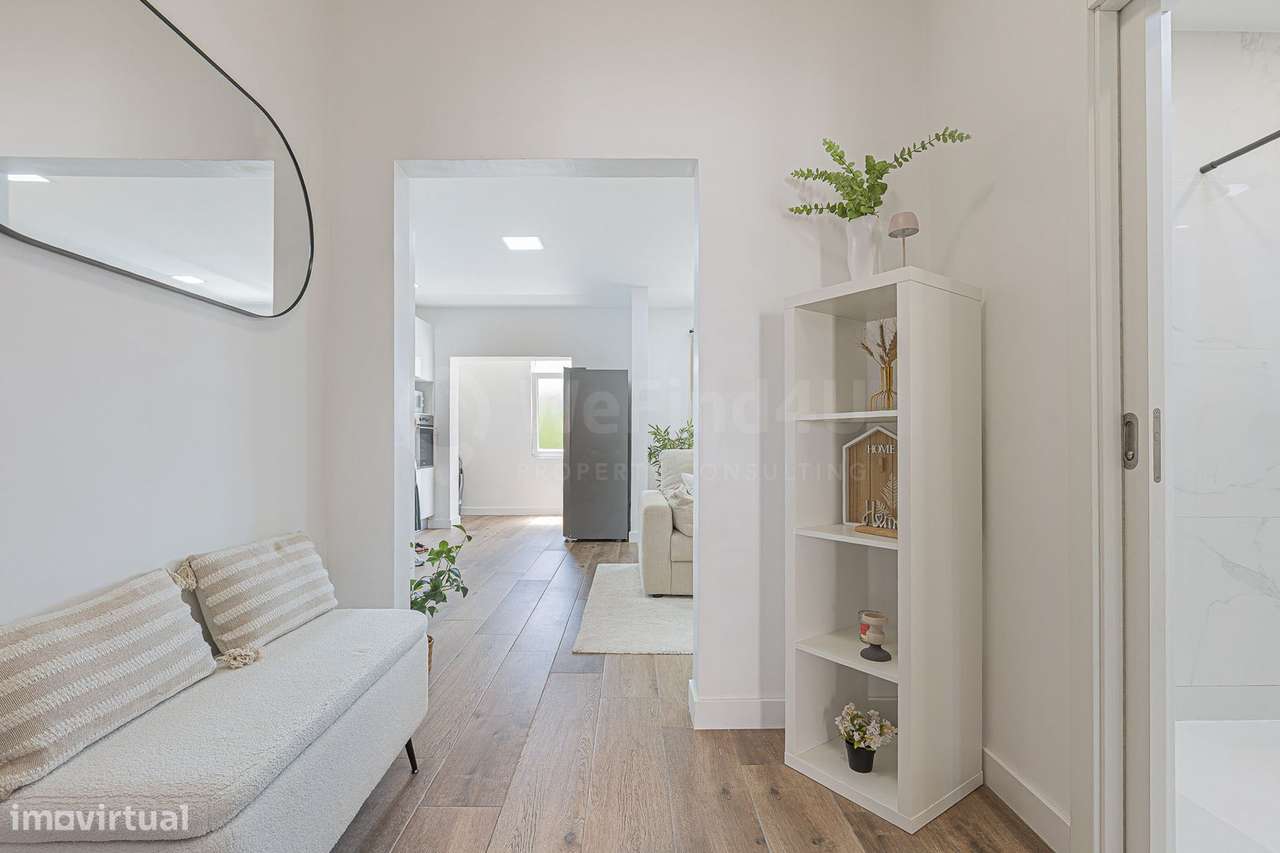 T2 Totalmente Remodelado - Baixa da Banheira-14