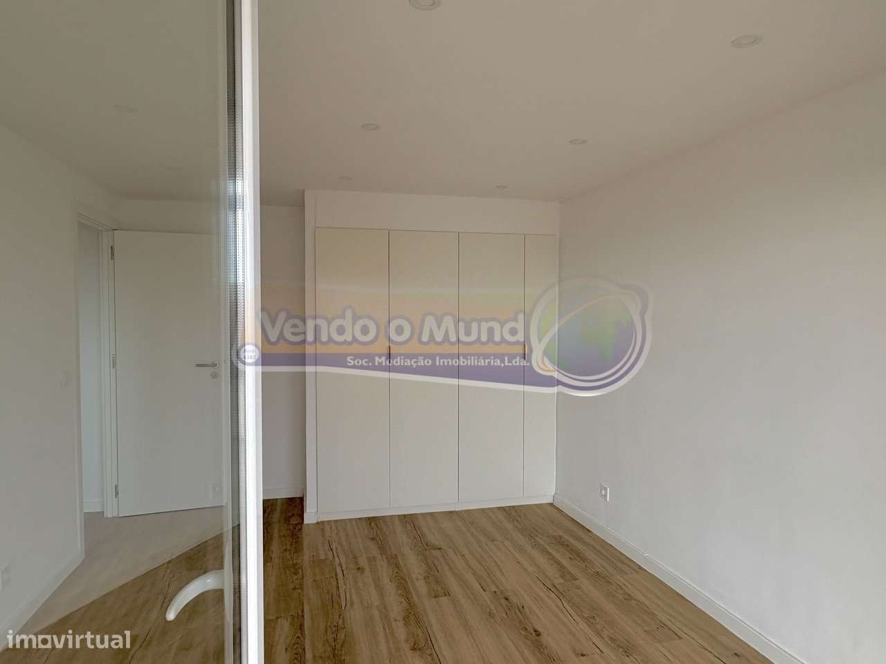 Apartamento T2 em S. João da Talha (LXLR039) - Grande imagem: 5/18