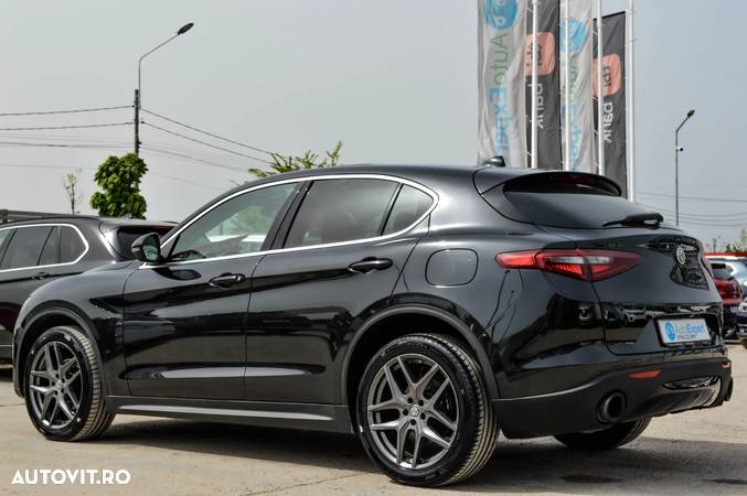 Alfa Romeo Stelvio 2.0 Turbo AWD AT8 Super - 37