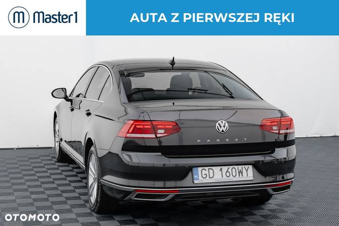 Volkswagen Passat 2.0 TDI Elegance DSG - 3