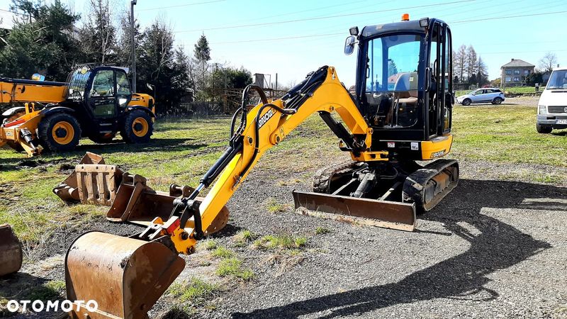 JCB 8026 CTS - 1