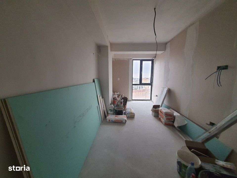 BLOC NOU-INEL II ELIBERARII - APARTAMENT SPATIOS CU 3 CAMERE VEDERE BI-9