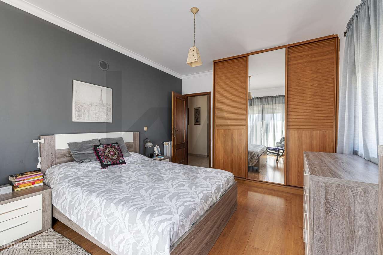 Apartamento T3 com elevador e vista desafogada, Urbanização do Moinho,-29