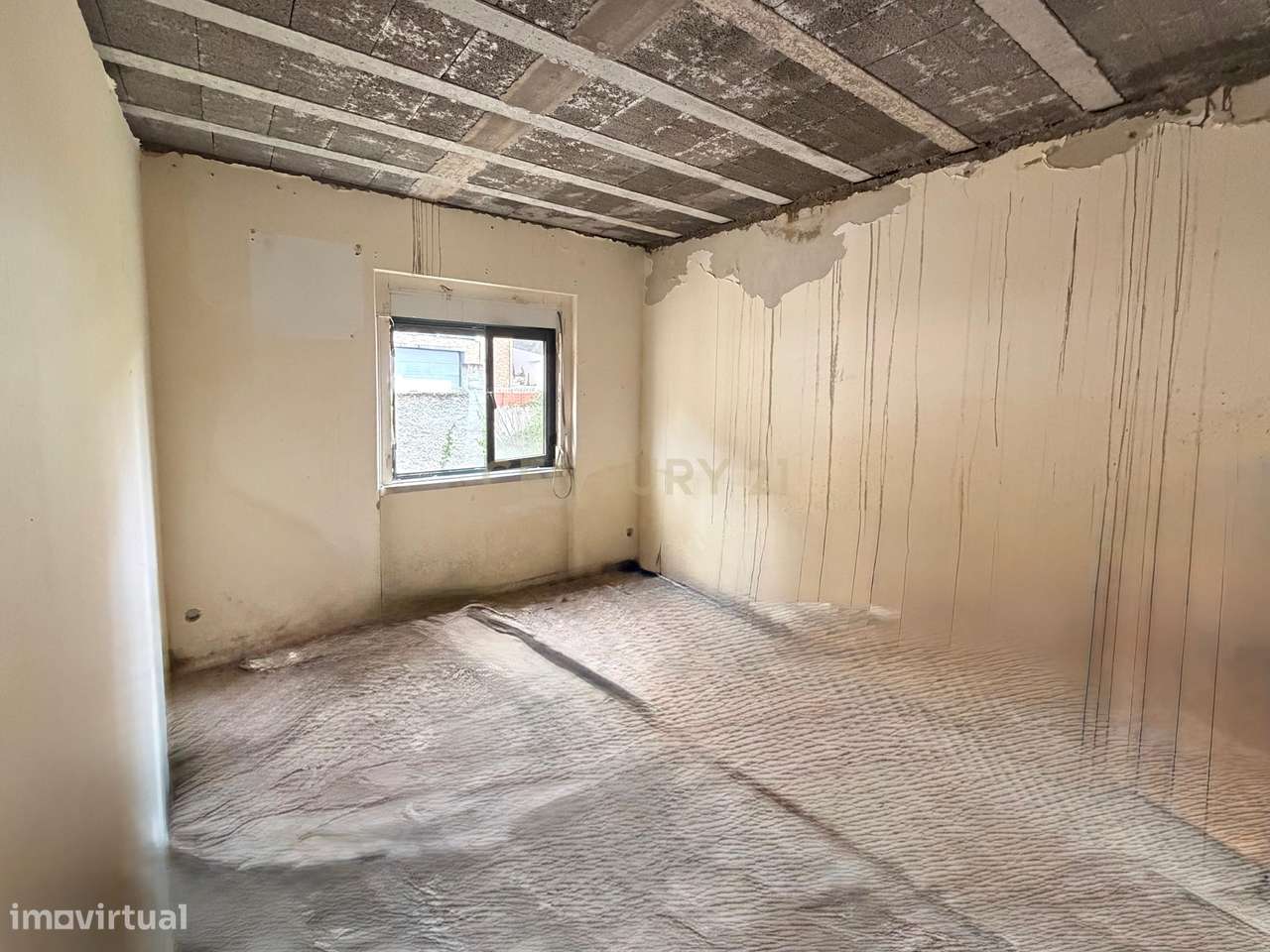 Moradia T5 Venda do Pinheiro-12
