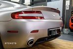 Aston Martin V8 Vantage - 23