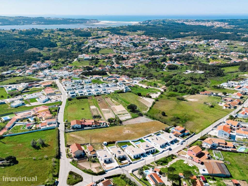 Moradia T3 com Piscina a 5 Minutos da Lagoa de Óbidos-6