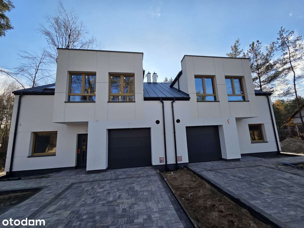 Nowoczesny, komfortowo wyposażony dom 145 m², ogród, bez PCC - Pełny obrazek: 1/4