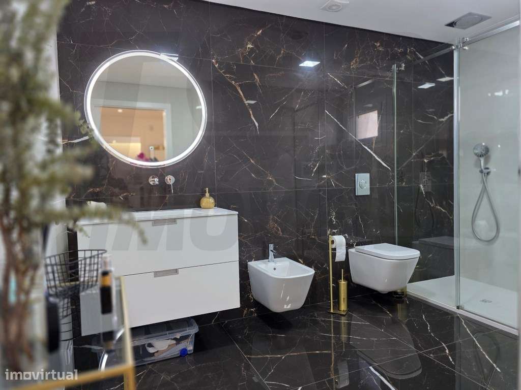 Moradia de Luxo V6 com Piscina, Terraço e Acabamentos de Alta Quali...-9