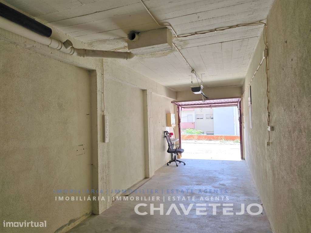 Apartamento T2 com garagem dupla e vista para o Castelo de Tomar-28