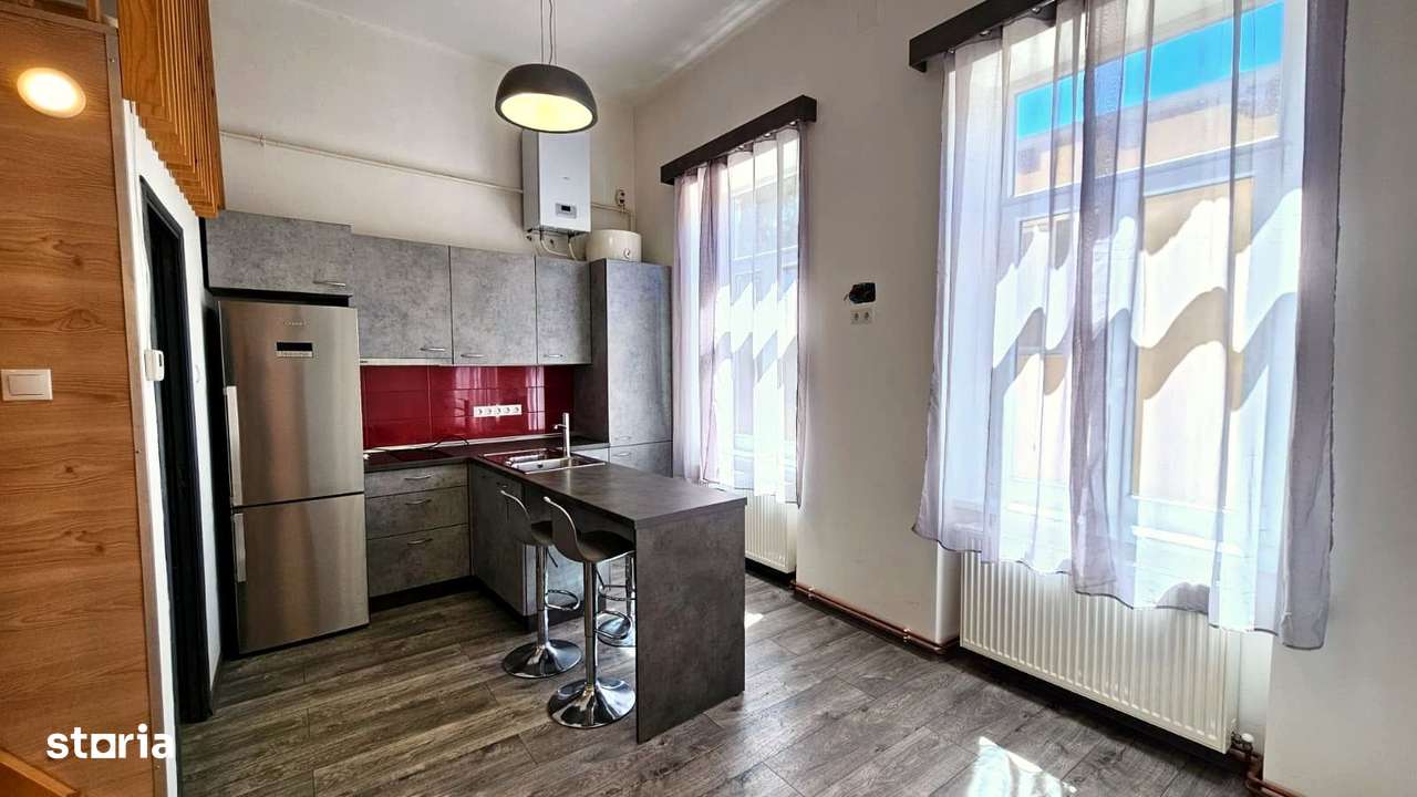 0 %comision Apartament cochet, etajul 1, sud, cladire istorica Central-12
