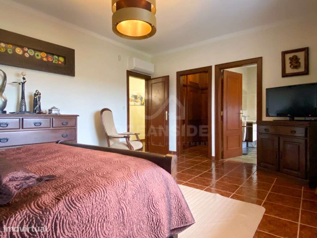 Moradia Independente Em Escalos De Baixo-22