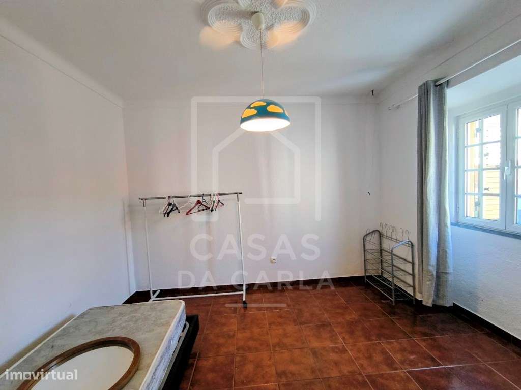 Moradia T3 com quintal em Cuba-8