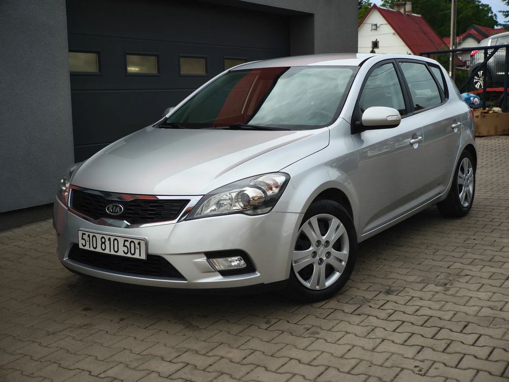 Kia Ceed I (2006-2012) 1.4 L 2009