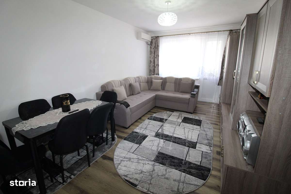 Vând apartament 2 camere în Hunedoara, Central-Parc Corvin, etaj 3...-0