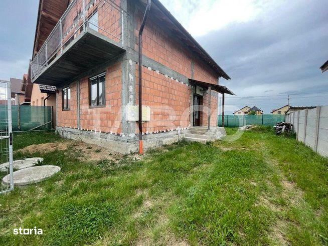 Casa individuala 5 camere 130 mpu curte libera 200 mp Cristian Sibiu