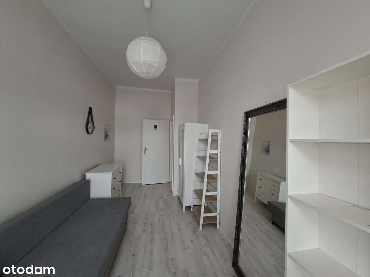 Polesie/Centrum. Duże mieszkanie w oficynie kamienicy 6 pokoi-2