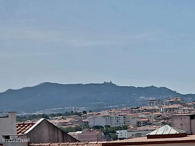 T3 excelentes áreas, duas varandas, vista para a Serra de Sintra-24