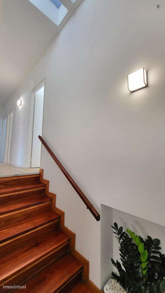 Quarto - localizado em Rio Tinto Porto - Grande imagem: 5/8