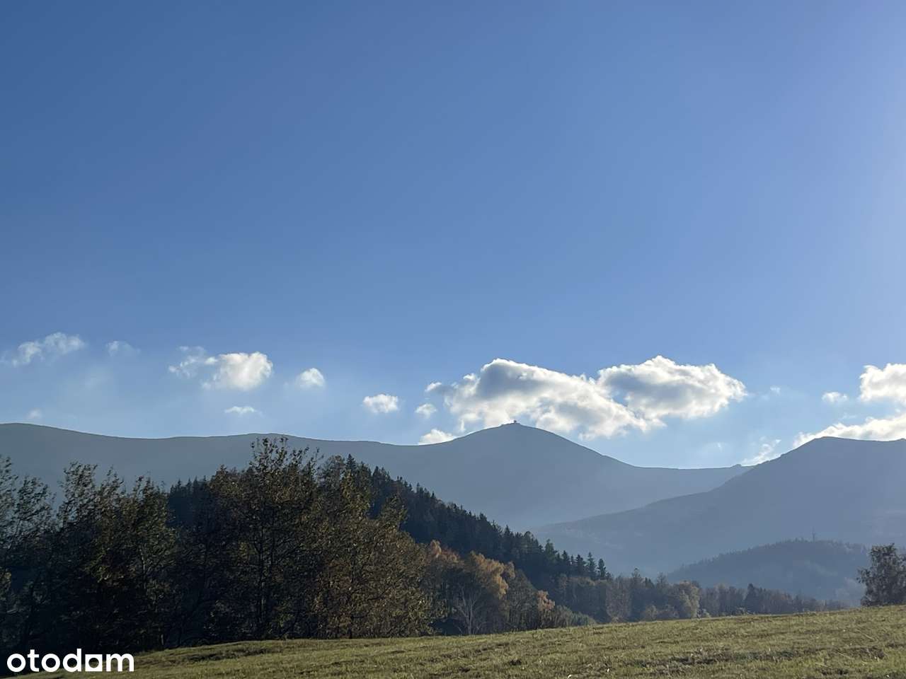 Widokowa i słoneczna działka 630 m2 kilka minut od centrum!-0