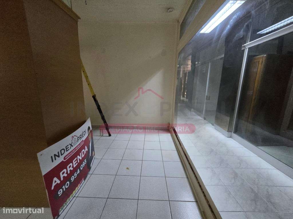 Loja Ampla -3 frentes Envidraçada - Figueira da Foz - Grande imagem: 2/6