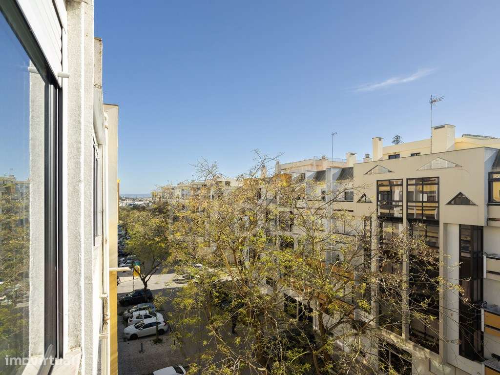 Apartamento T2, junto à praia, na Costa da Caparica-13