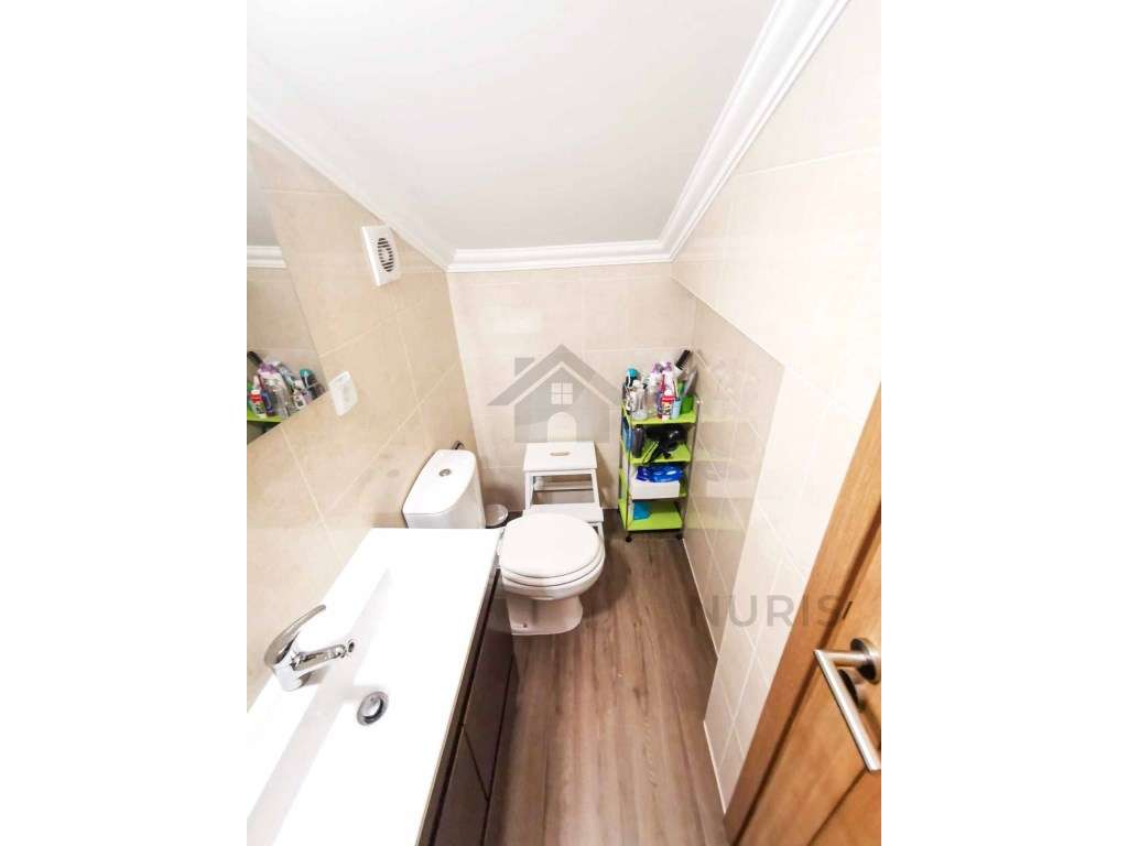 Moradia Típica Algarvia T2 para Venda no centro de Portimão-9